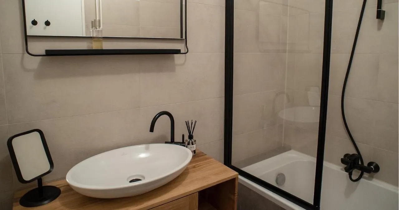 Cozy And Fully Equiped Suite Apartment At Ku'Damm Berlin